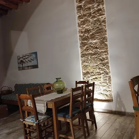 Tatil Evi Flora's Traditional House *