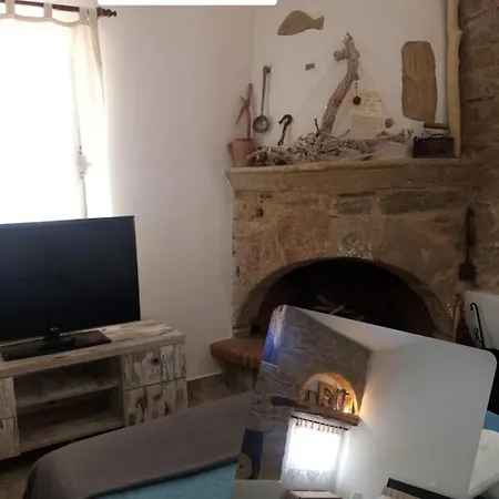 Flora's Traditional House Tatil Evi *
