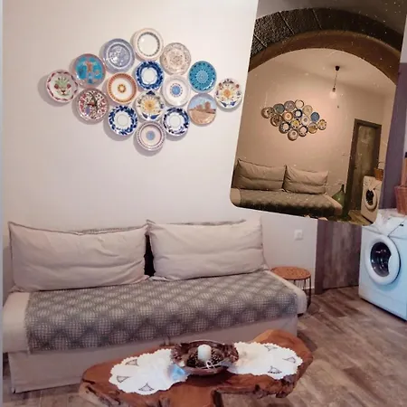 Flora's Traditional House Tatil Evi *